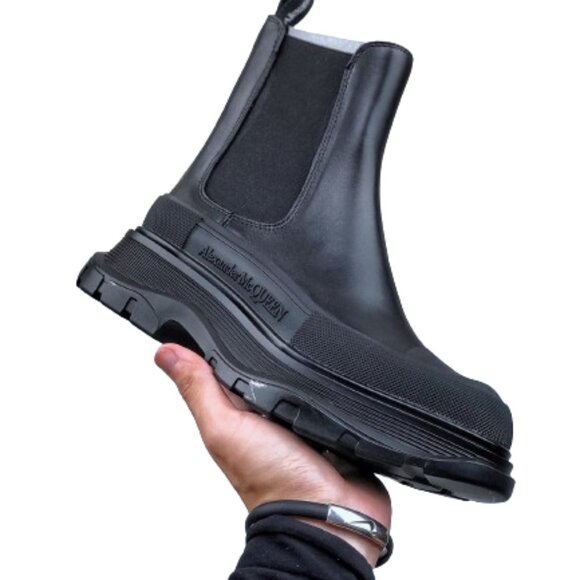 Alexander McQueen Tread Slick Chelsea Boot Leather Triple Black